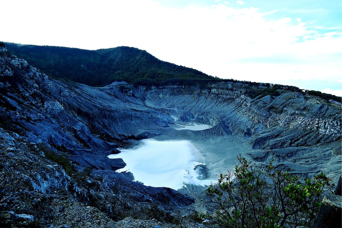 Gunung Jawa Barat Yang Paling Cocok Untuk Pendaki Pemula