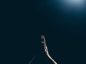 Kontekstualisasi Agama atau Seragamisasi Agama?