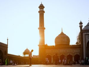 Jumatan Tidak Membuatmu Menjadi Lebih Tampan