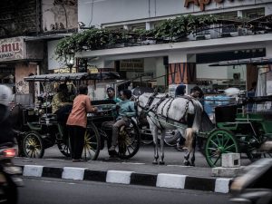 Sore Menjelang Maghrib di Malioboro