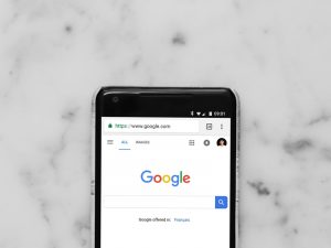 Jika Sakit, Jangan Tanya Google, Langsung Saja ke Dokter