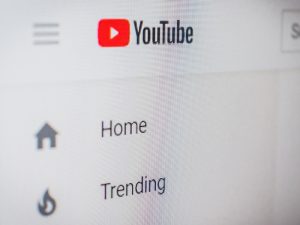 Beban Moral Content Creator YouTube alias YouTuber