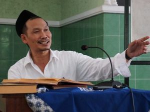 Gus Baha’ dan Kesombongan Orang yang Mengingat Kesalahannya Sendiri
