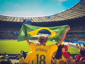Coutinho Garang, Lionel Messi Tumbang