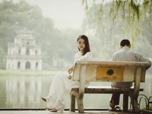 Jangankan Cinta Beda Agama, Cinta Yang Satu Agama Itu Tak Semudah Yang Kamu Kira