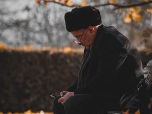 Menikmati Hari Tua Seperti Bapak