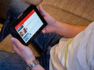 Kiat Menjadi Pakar dengan Modal Kuota Internet
