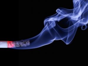 Rokok Kapitalis VS Rokok Pergerakan: Analisis Satir Perbedaan Filosofi Tembakau