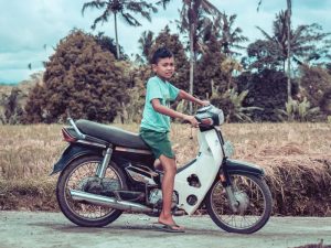 Memilih Setia sama Motor Tua daripada Selingkuh dengan Motor Baru