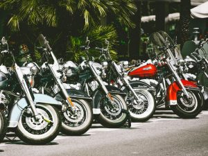 Beberapa Jenis Tukang Parkir yang Menyebalkan