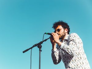 Untuk Apa Musisi Indonesia Membuat Lirik Lagu Berbahasa Inggris?