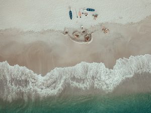 Ini Loh, 8 Warna Pasir Pantai Serta Asal Muasalnya