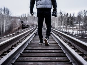 Move On Dulu atau Cari Pengganti Dulu?
