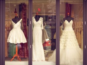Viral Berbaju Pengantin, Istri Pertama Dampingi Suaminya Nikah Lagi: Bodo Amat, Capek Ngurusin Hidup Orang