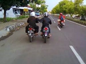 Karena Jalan Raya Bukanlah Ruang Tamu