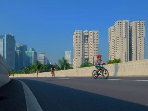 Serba Serbi Car Free Day: Berolahraga, Tempat Nongkrong, dan Isu Kristenisasi