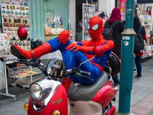 Belajar Arti Sebuah Cinta dan Kesetiaan Dari Anak Vespa