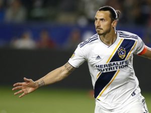 Hidung Zlatan Lebih Besar dari Messi dan Ronaldo