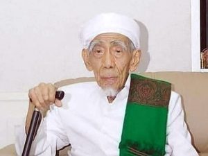Peninggalan Mbah Moen dan Tugas Kita Sebagai Ahli Warisnya