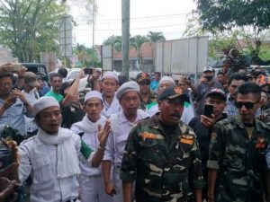 Membubarkan Banser dan Pembubaran FPI: Serius?