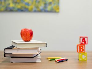 Galaunya Fresh Graduate Sarjana Pendidikan: Gaji Idealis vs Gaji Realis