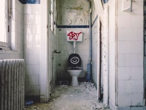 Kisah Resah di Toilet Sekolah