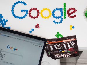 Google yang Serba Tahu dan Kemalasan Manusia Untuk Berpikir