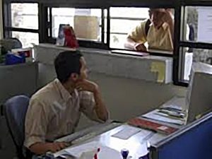 Misteri Pegawai Tata Usaha Sekolah yang Seringkali Judes