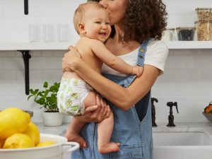 Melihat Keistimewaan Anak ‘Kalung Usus’
