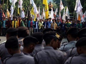 Hey Orang-orang Tua, Sudahlah, Jangan Menggembosi Gerakan Mahasiswa