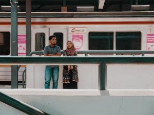 KRL Dalam Satu Dasawarsa Terakhir: Selalu Ada Sekelompok Orang yang Berbicara dengan Volume Suara Tinggi