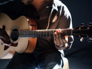 Mawang Bisa Jadi Musisi Eksperimental Andalan Baru di Indonesia
