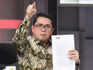 Arteria Dahlan, dkk VS Mahfud MD