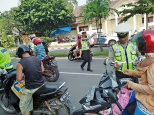 Sensasi Berkendara di Jalan Raya 6 Tahun Tanpa SIM