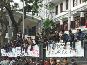 Kalau Aksi Mahasiswa Jadi Revolusi, The Revolution Will Be Cute As Hell!