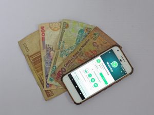 Nggak Perlu Nyinyir ke Owner Olshop yang Sedang Ngelapak di WhatsApp: Ini Tipsnya!