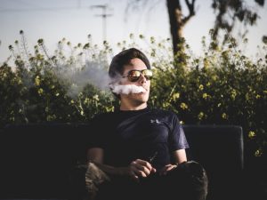 Cukai Rokok Bikin Naik Harga dan Perokok yang Dibully Vapers