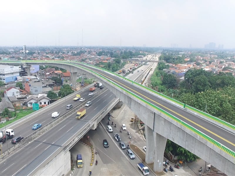 Koridor Langit: Tempat Abadikan Kemacetan Jakarta yang Lebih Instagram-able dari JPO Sudirman