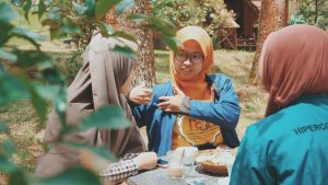 Betapa Nggak Enaknya Ikut dalam Sirkel Nongkrong Orang Lain