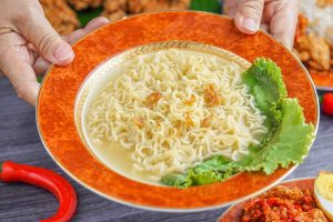 Baik Indomie maupun Mie Sedaap, Nenek Saya Nyebutnya Tetap Sakura!