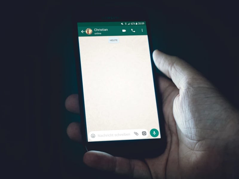 Panduan Mengakhiri Chat di WhatsApp Biar Nggak Cuman Pakai "Haha-Hehe” Thok