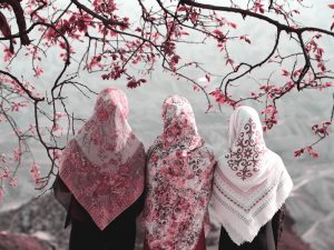 Jadi Sebenarnya yang Benar Itu Menutup Aurat atau Memakai Jilbab?