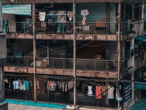 Beberapa Logical Fallacy dalam Pernyataan Yasonna Laoly Mengenai Tanjung Priok dan Menteng
