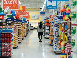 Orang Kaya Sibuk Panic Buying, Orang Miskin Cuma Bisa Nontonin