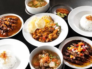 Dear Mas Aliurridha, Ada yang Keliru tentang Makanan Khas Makassar di Tulisanmu