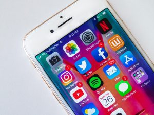 Alasan Kuat Sender Nggak Perlu Rewel Soal Fitur Stories di Twitter