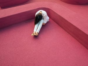 Memangnya Orang Cakep Nggak Boleh Insecure?