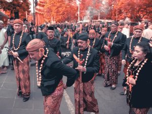 Memahami Makna dari Likuran, Selawe, Seket, dan Sewidak yang Berhubungan dengan Siklus Hidup