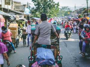 Bodo Amat Soal Kebijakan, Rakyat Kecil Maunya Cuma Bisa Makan