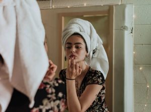 Sebuah Pledoi dari Acne Fighter Soal Kesholehan Pengguna Skincare yang Sering Dipertanyakan
